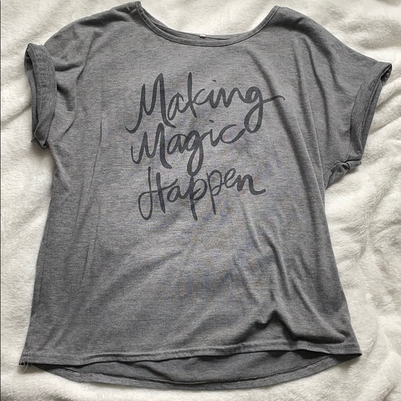 Grey shirt - Picture 3 of 4